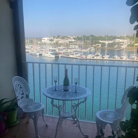 Vue Magnifique Sur Le Port